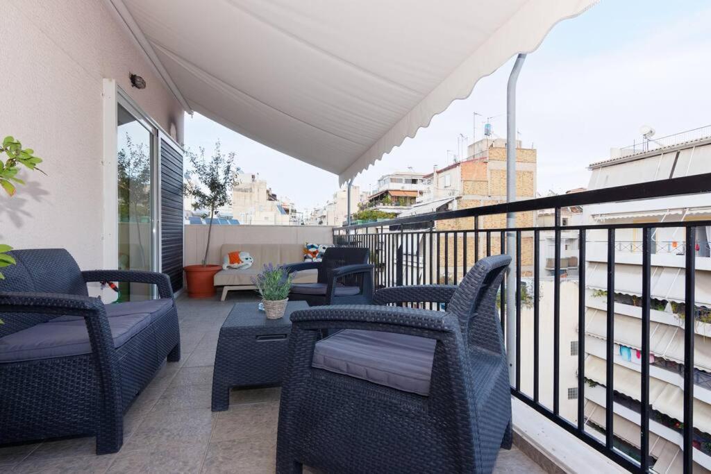 Apartamento Big Terrace Near Metro And Athens Center Exterior foto